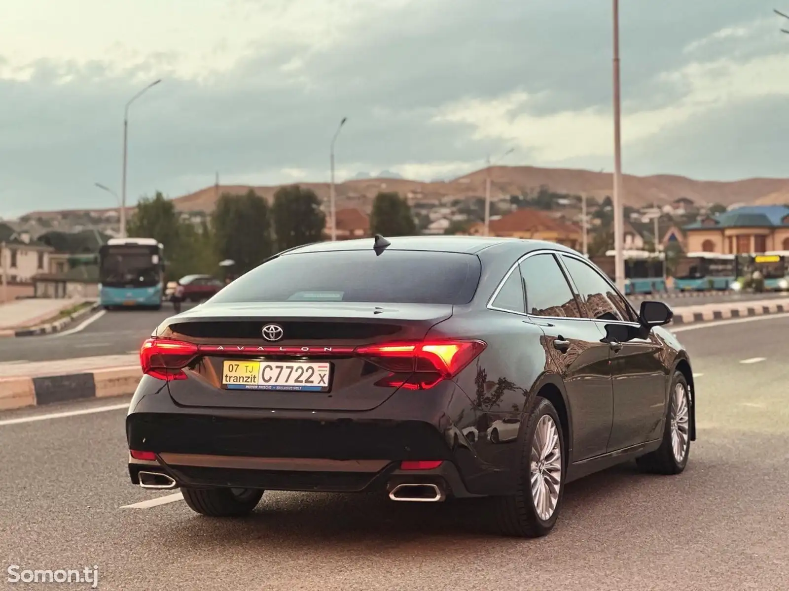 Toyota Avalon, 2018-6