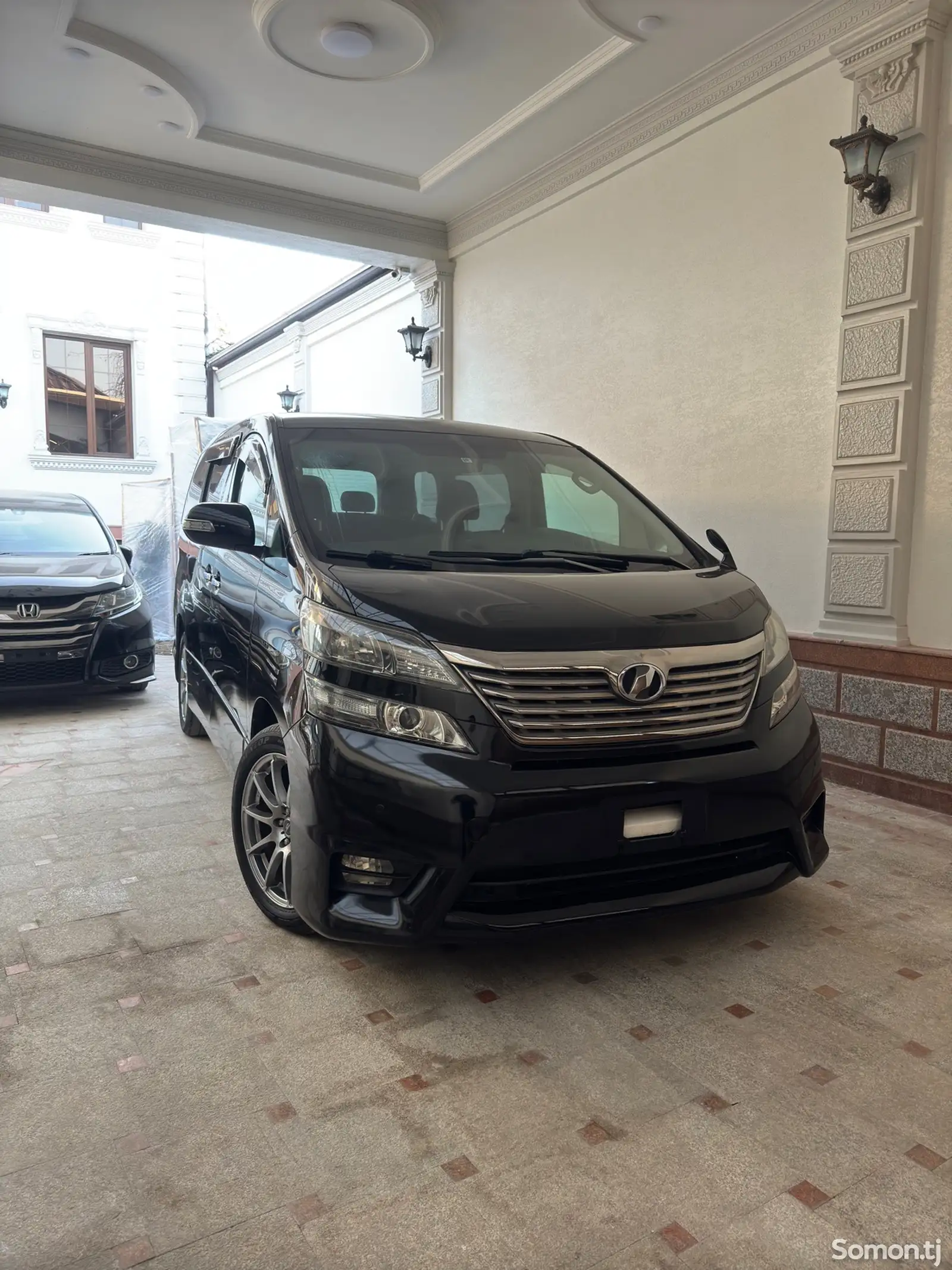 Toyota Vellfire, 2014-1