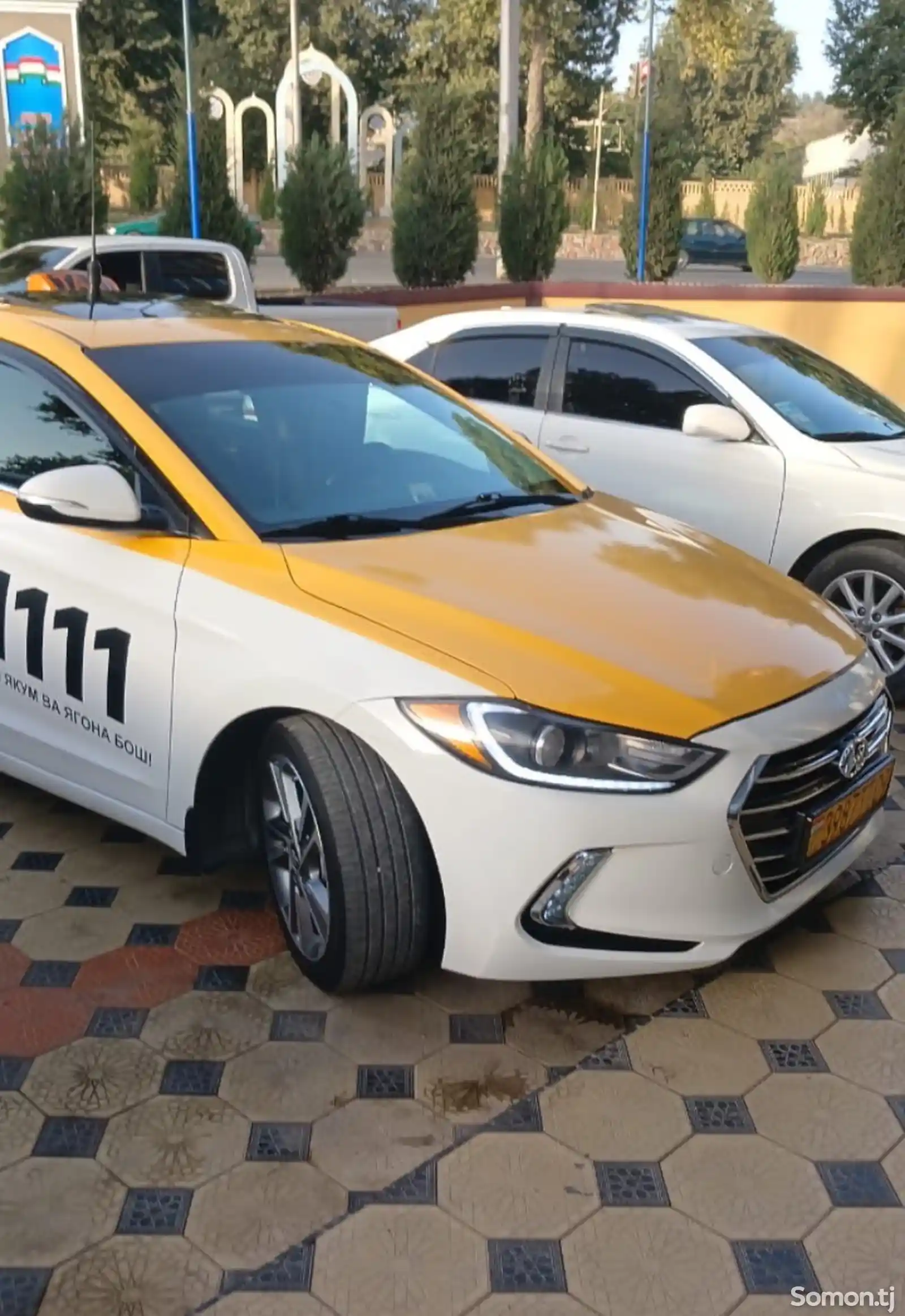 Hyundai Elantra, 2017-1