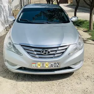 Hyundai Sonata, 2010