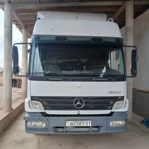 Бортовой грузовик Mercedes Atego 1229, 2008