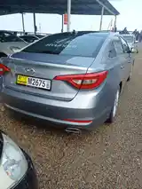 Hyundai Sonata, 2015-4