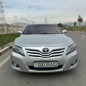 Toyota Camry, 2011