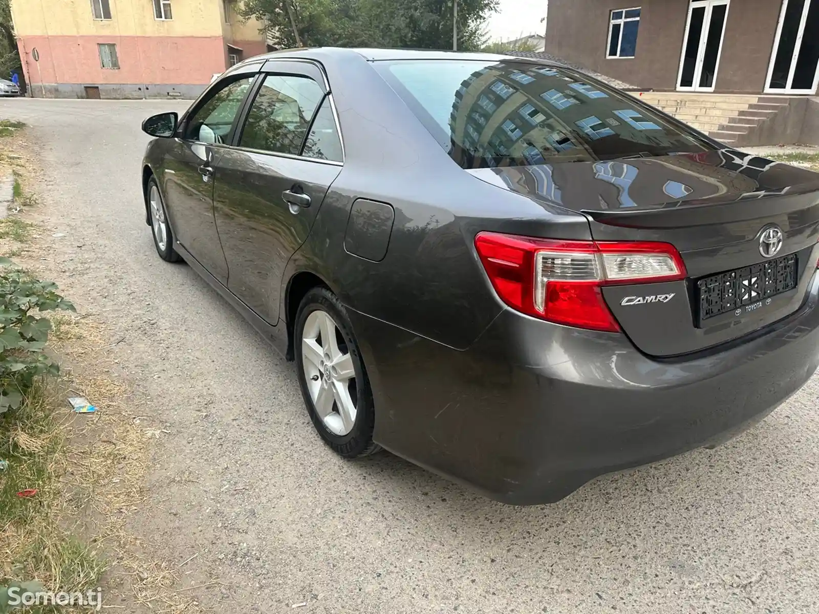 Toyota Camry, 2013-10