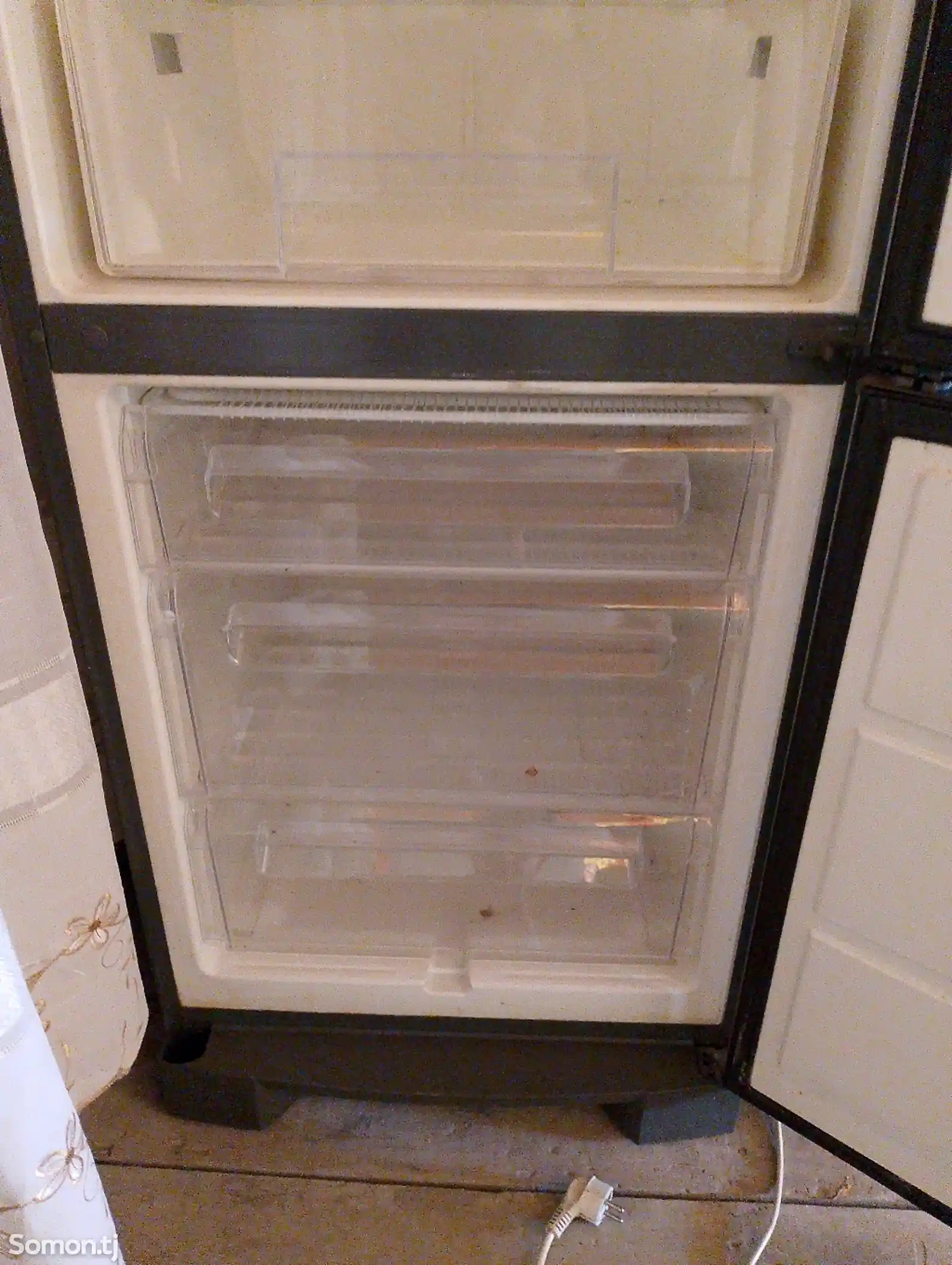 Холодильник Electrolux-4