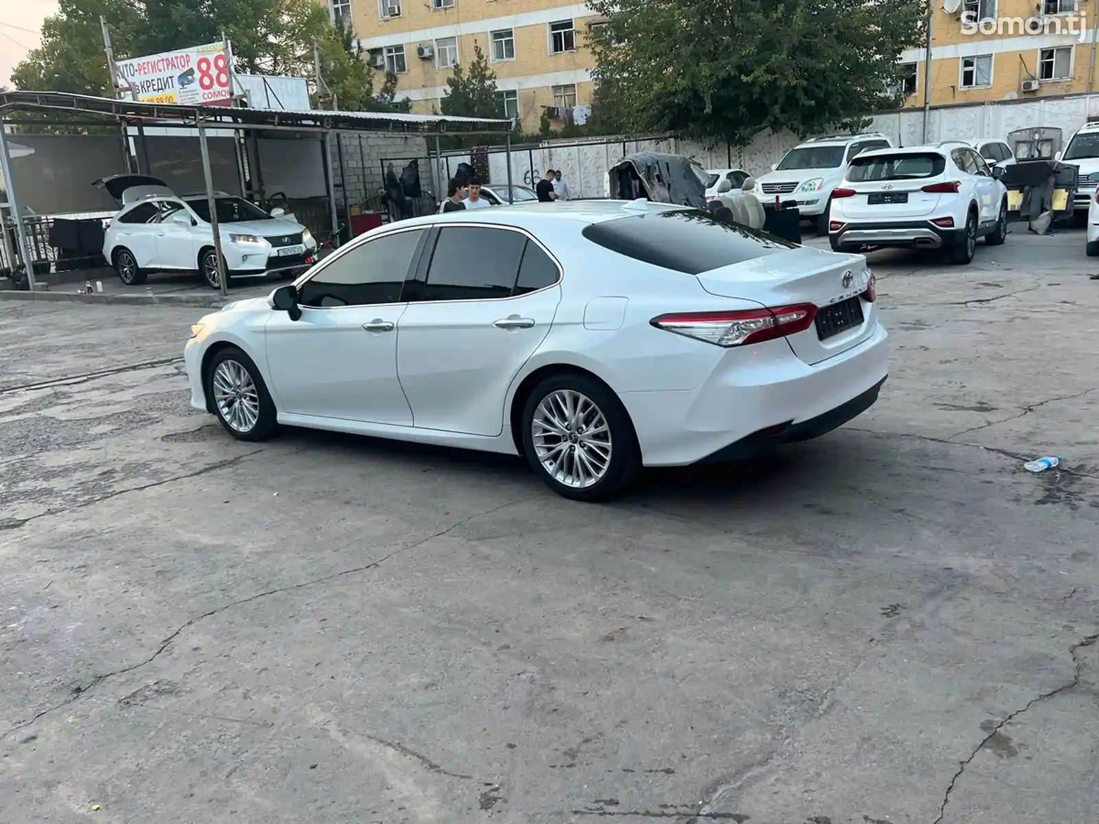 Toyota Camry, 2019-4