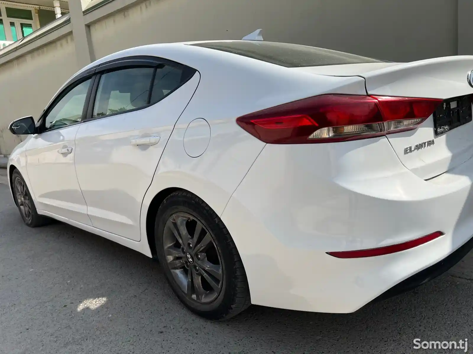 Hyundai Elantra, 2017-3