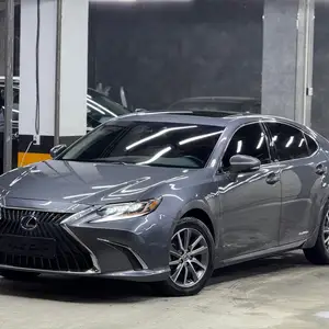 Lexus ES series, 2018