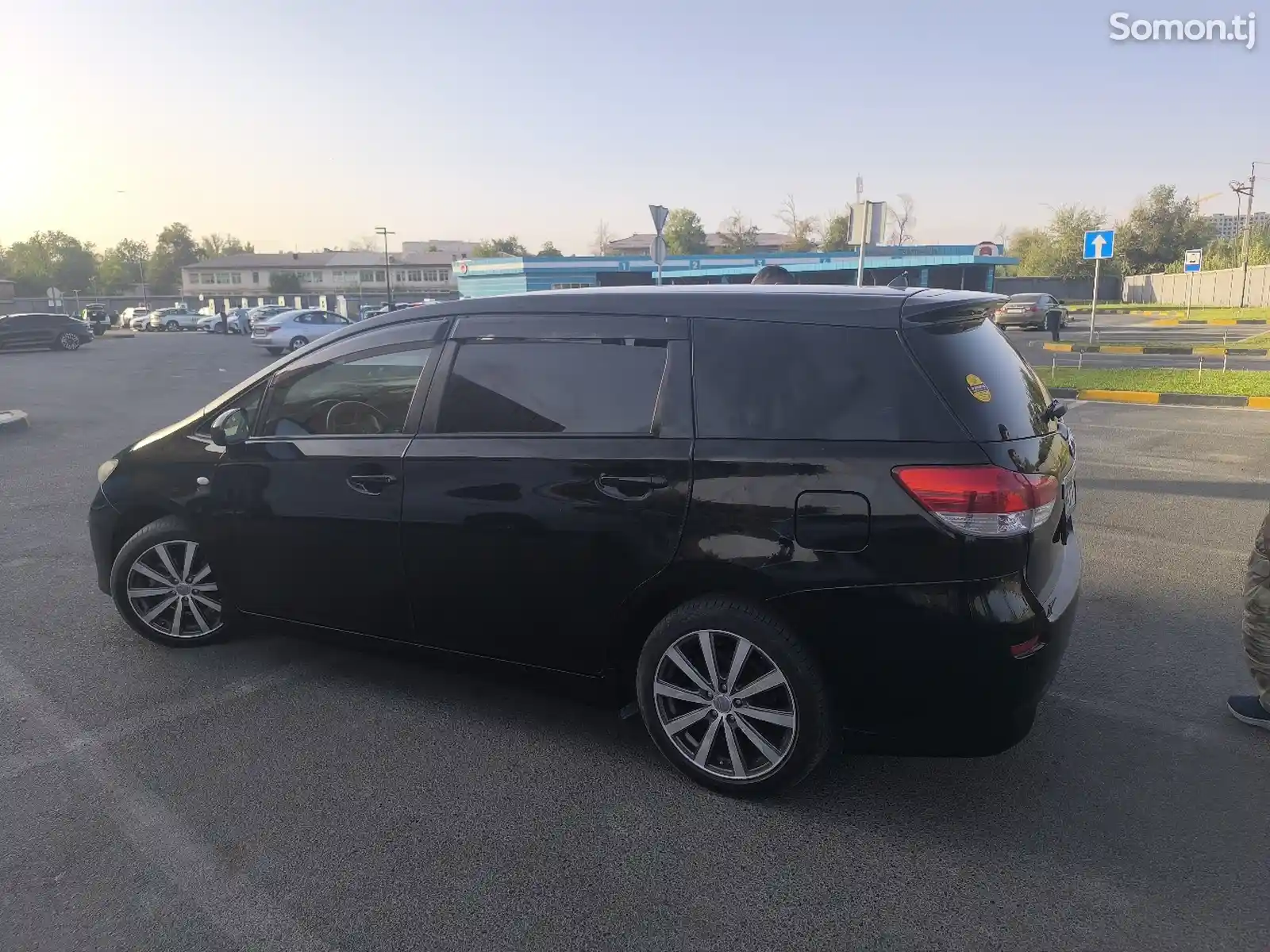 Toyota Wish, 2014-5