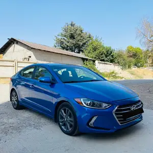 Hyundai Elantra, 2018