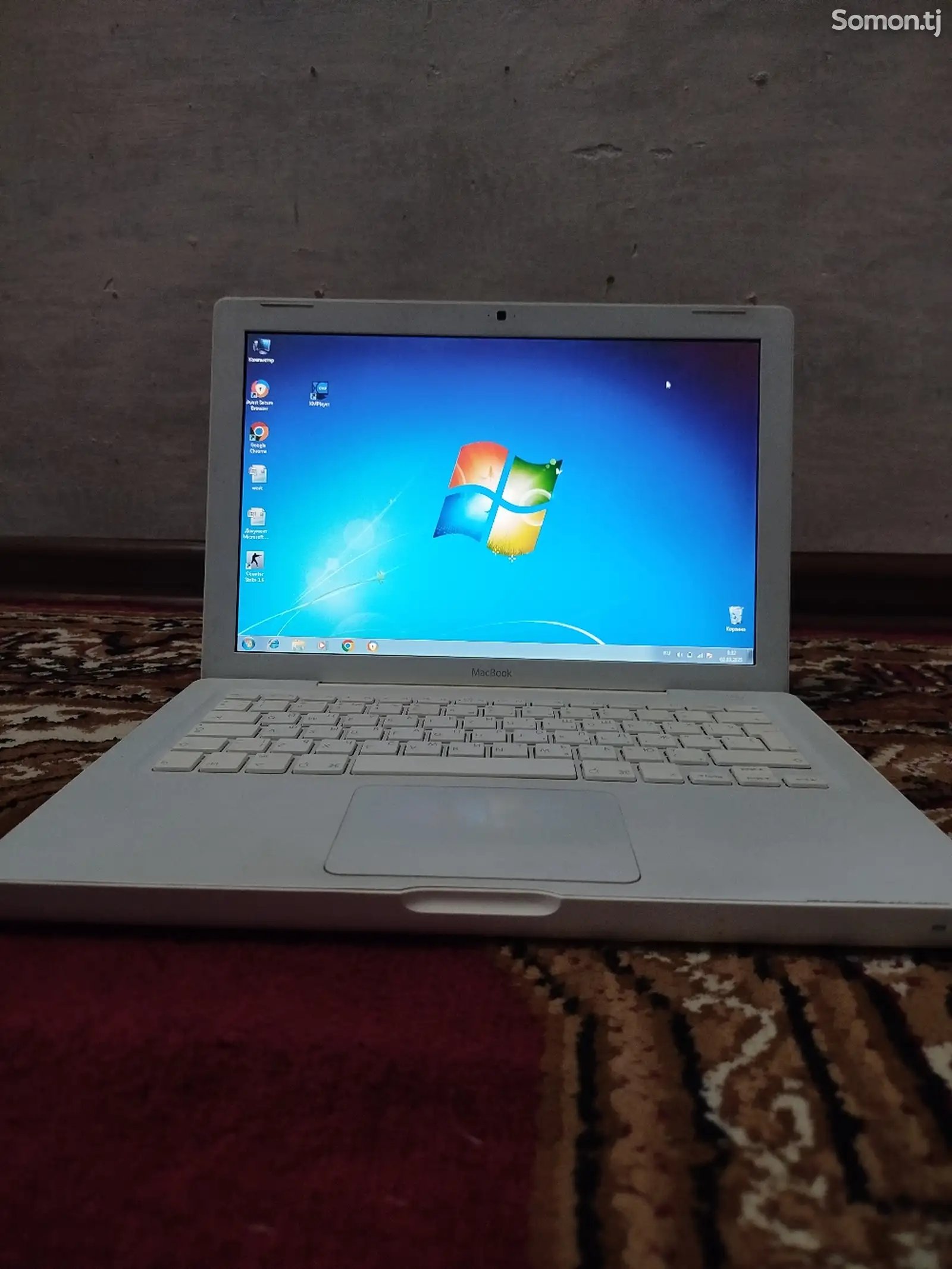 Ноутбук Macbook Mid, 2010-1