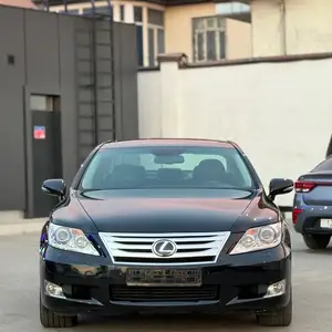 Lexus LS series, 2010