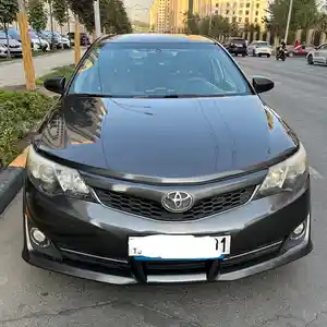 Toyota Camry, 2013