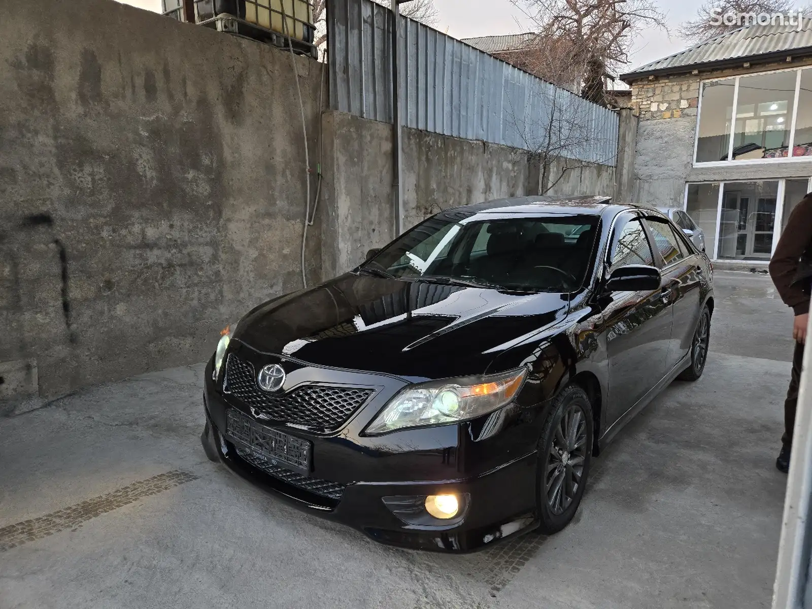 Toyota Camry, 2010-1