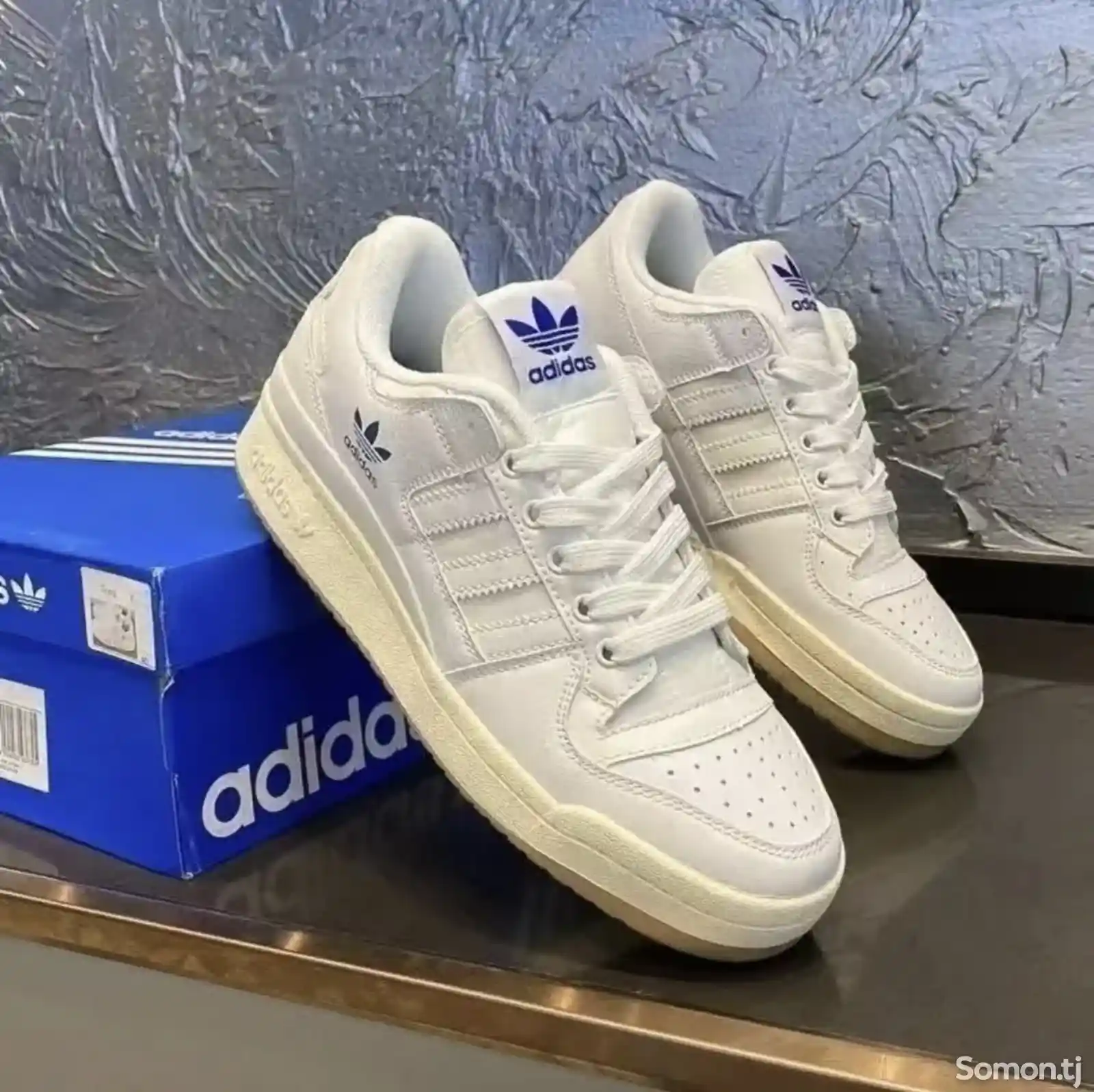 Кроссовки Adidas-3