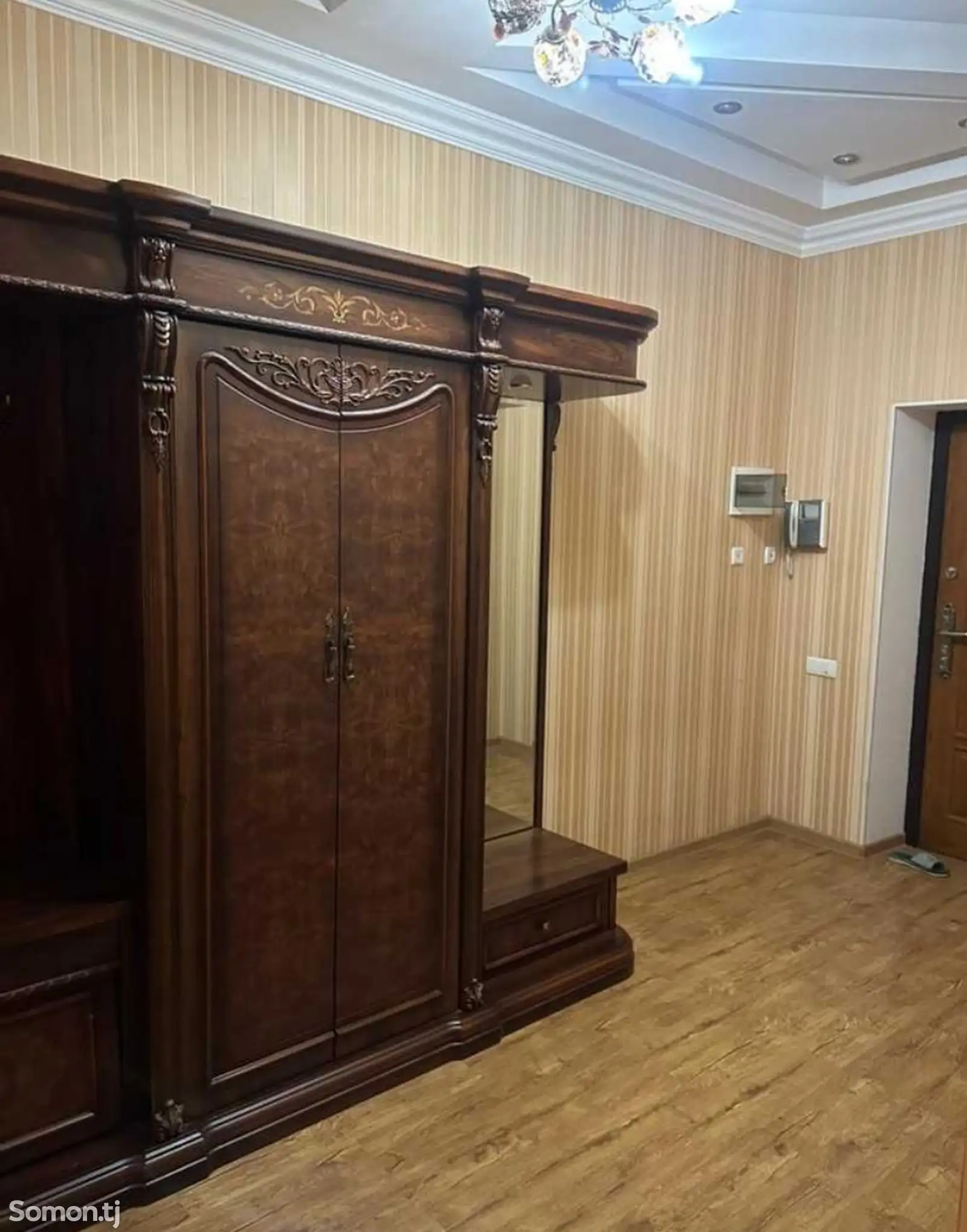 3-комн. квартира, 8 этаж, 100м², Сомони-1