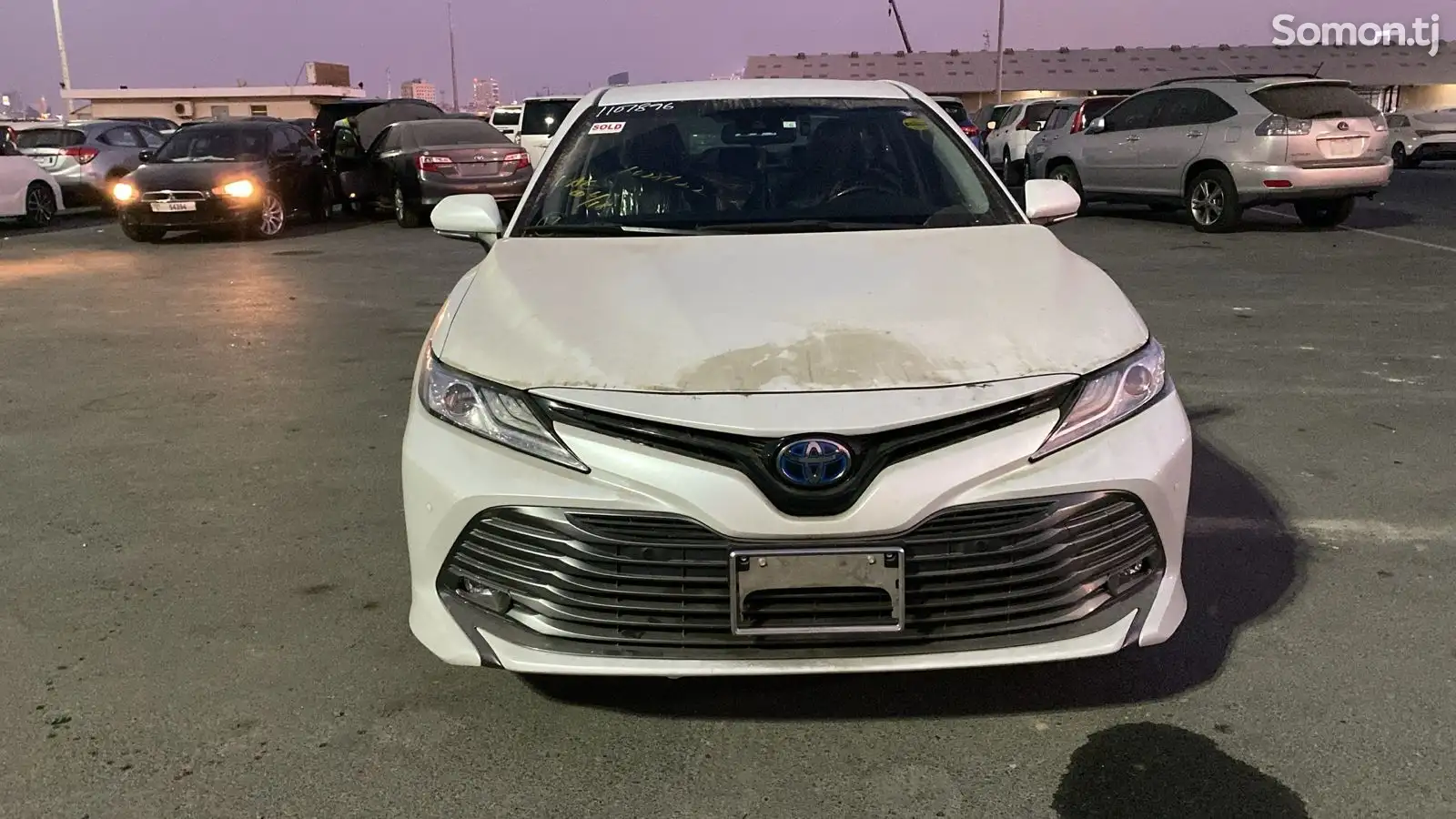 Toyota Camry, 2018-1