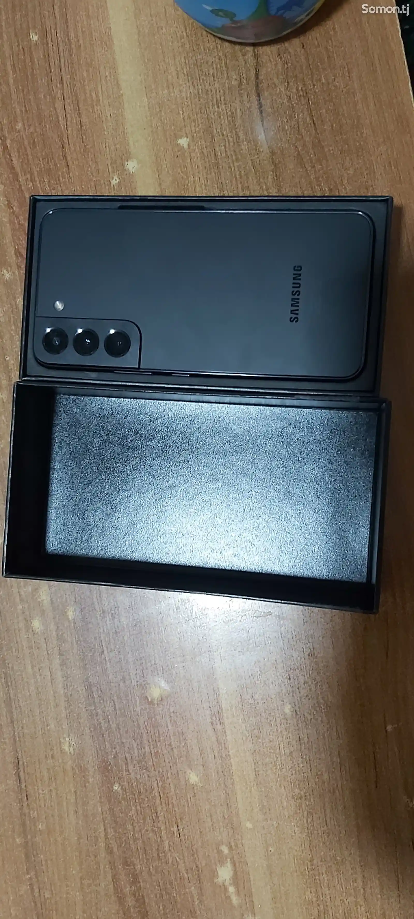 Samsung Galaxy S22-4