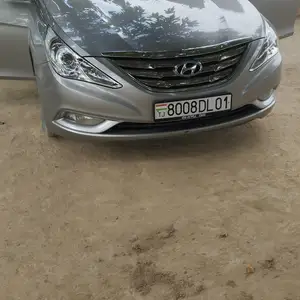 Hyundai Sonata, 2011