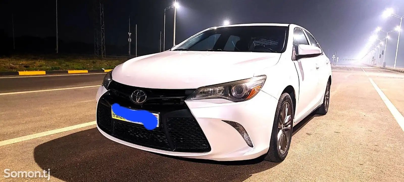 Toyota Camry, 2015-8