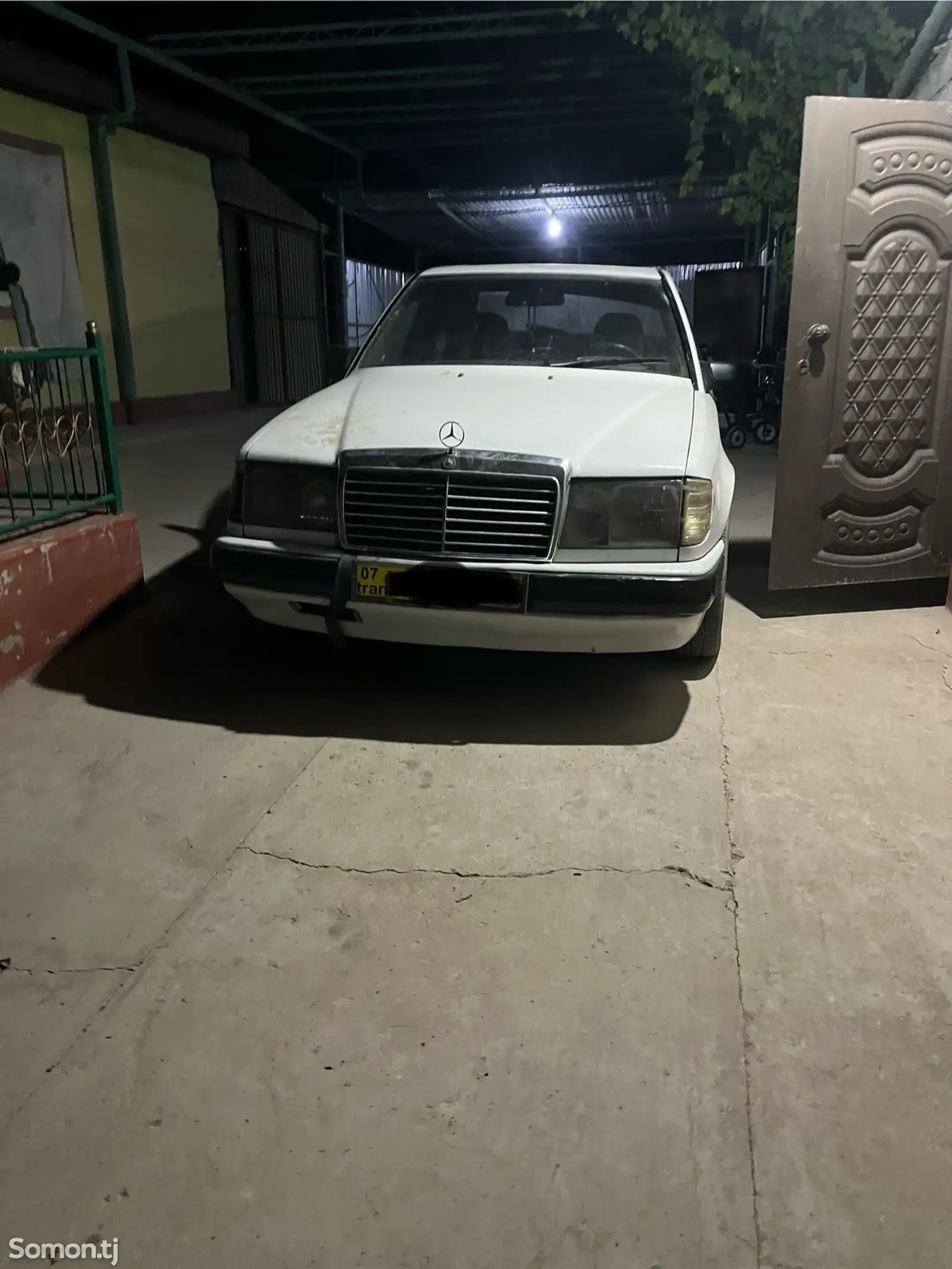 Mercedes-Benz W124, 1988-1