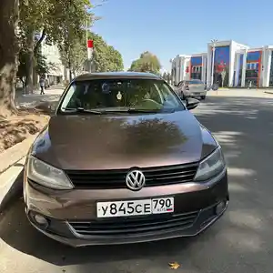 Volkswagen Jetta, 2014