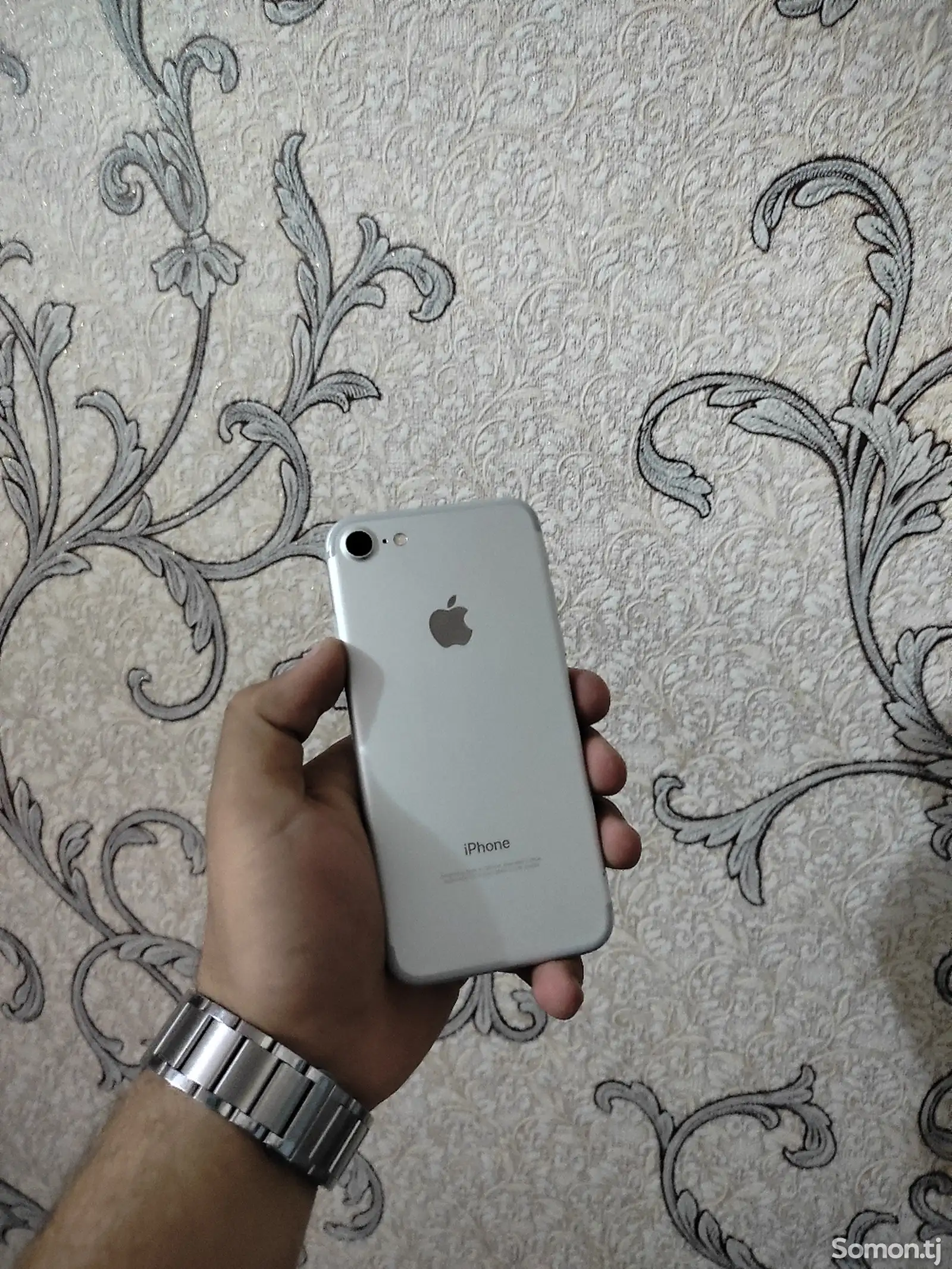 Apple iPhone 7, 32 gb-1