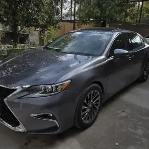 Lexus ES series, 2013