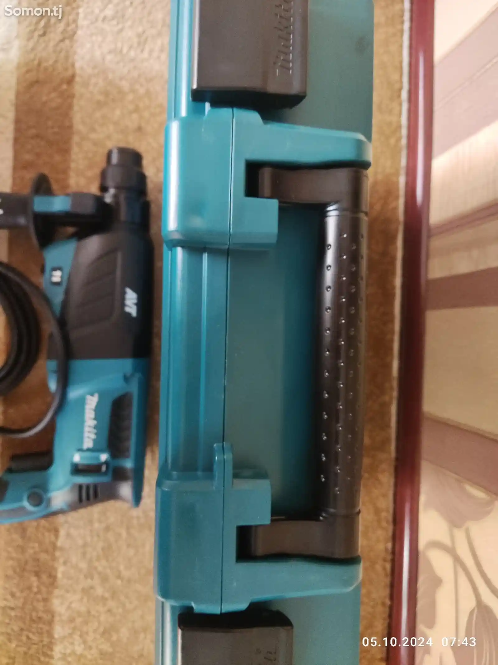 Перфоратор Makita HR2631F-4