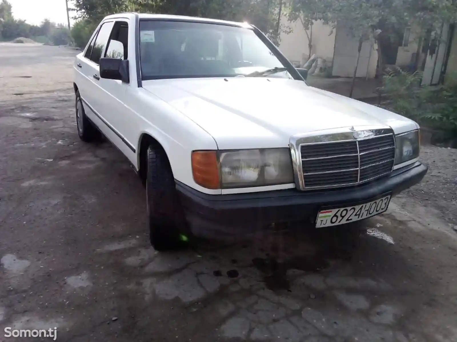 Mercedes-Benz W201, 1990-1