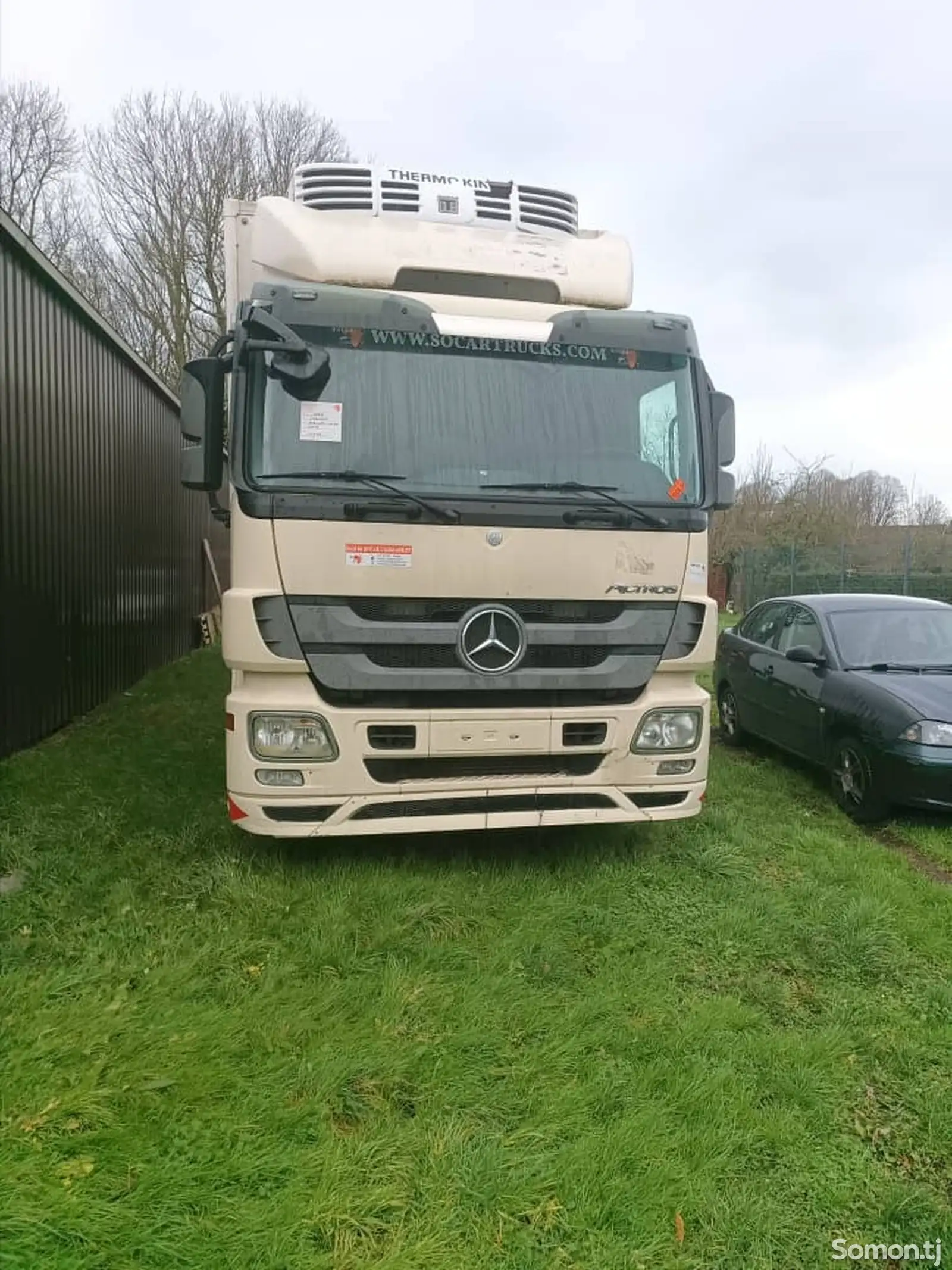 Контейнеровоз Mercedes Benz Actros, 2012-1