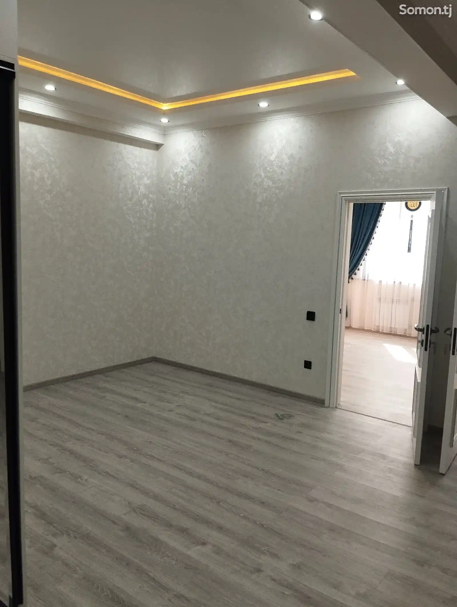 2-комн. квартира, 5 этаж, 71 м², Cино-10