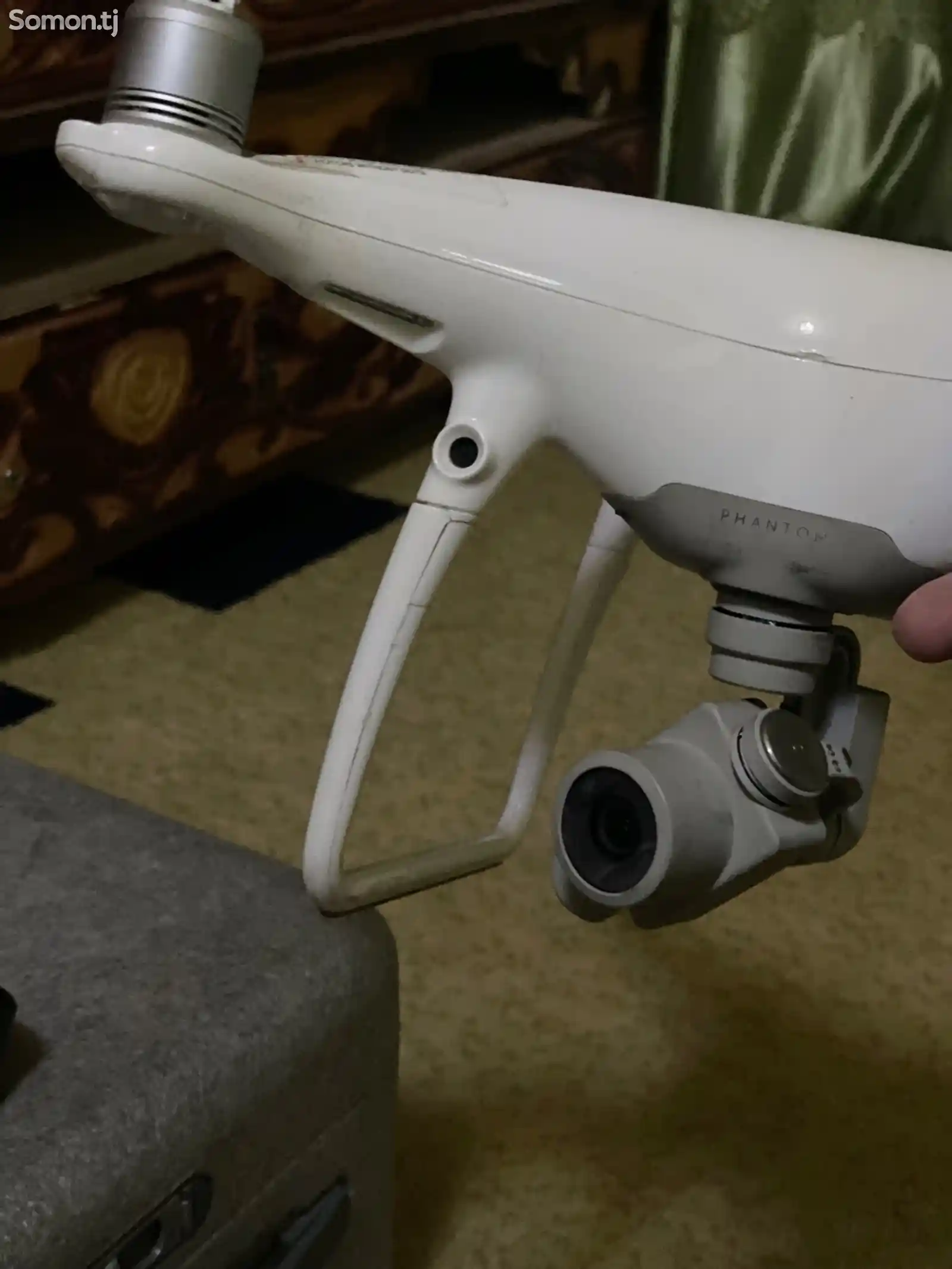 Квадрокоптер DJI phantom 4 pro-3