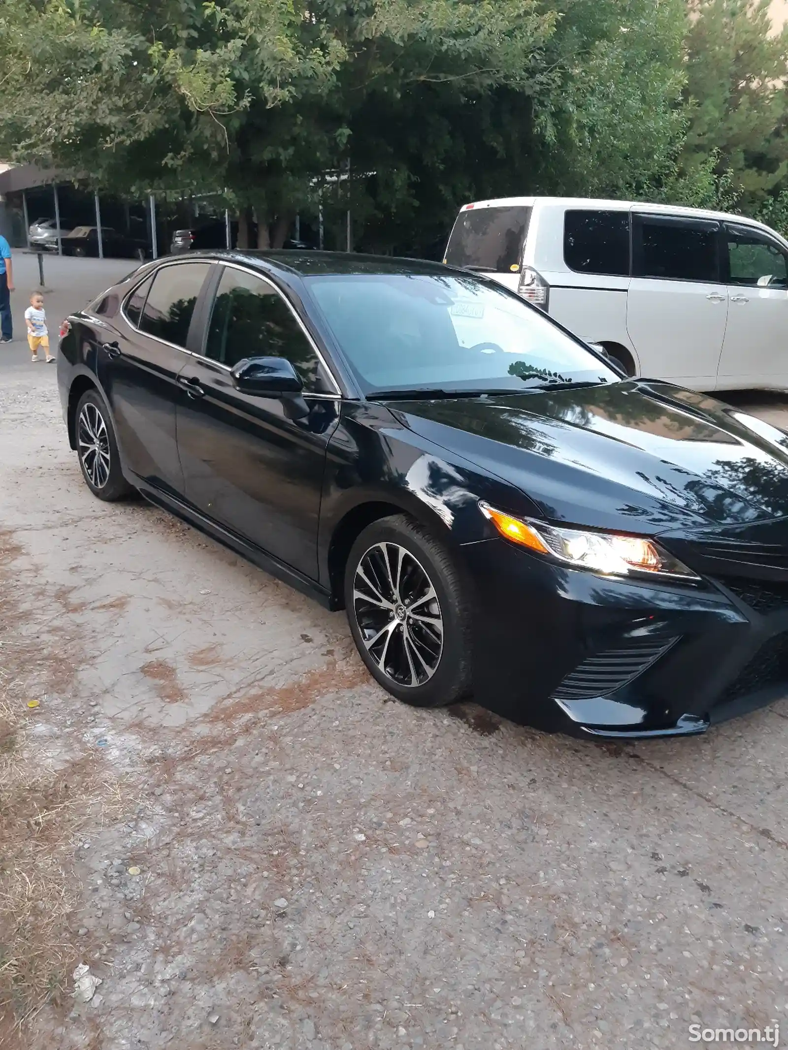 Toyota Camry, 2020-3