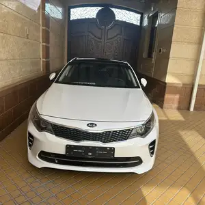 Kia K5, 2016