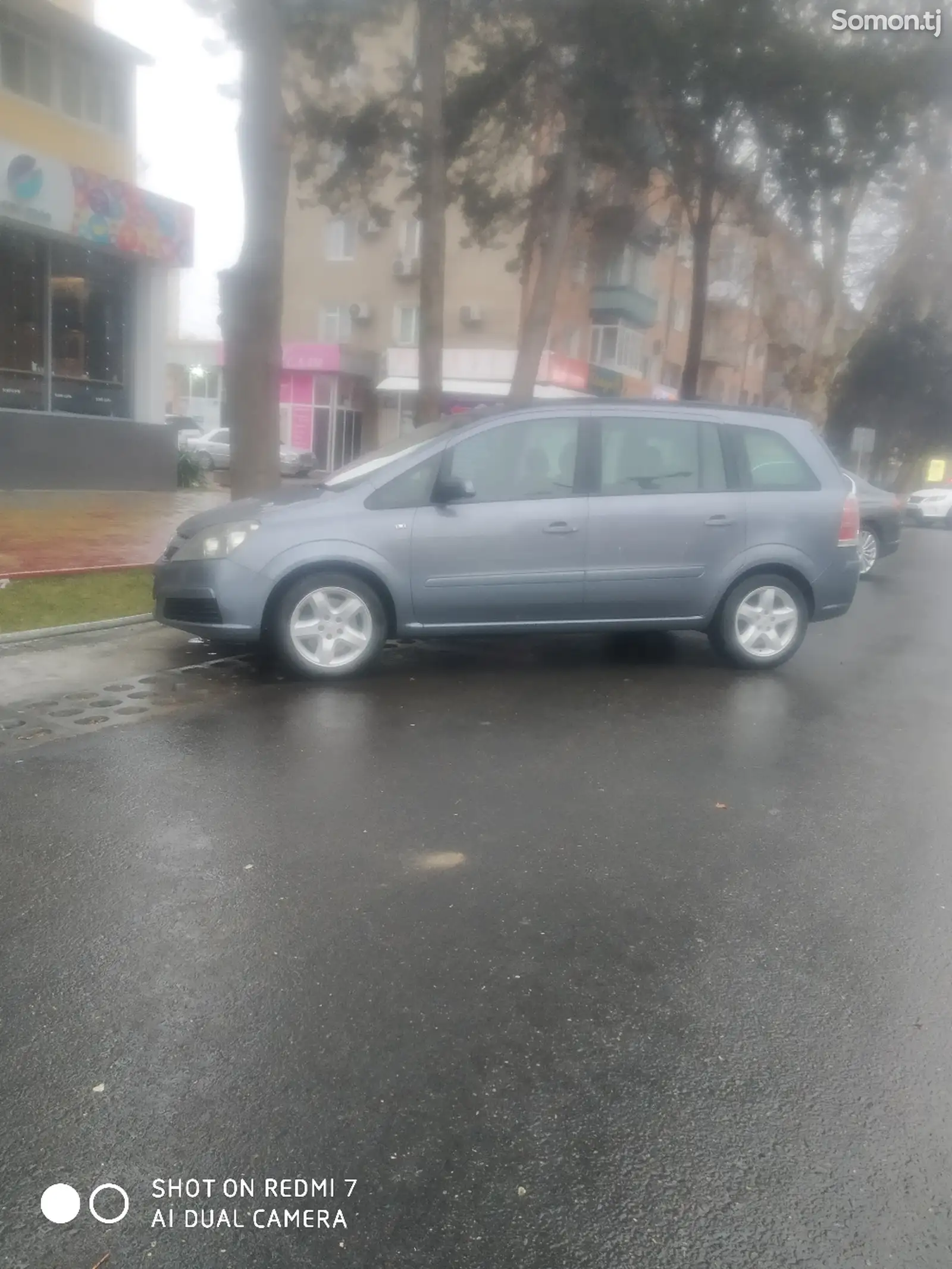 Opel Zafira в аренду