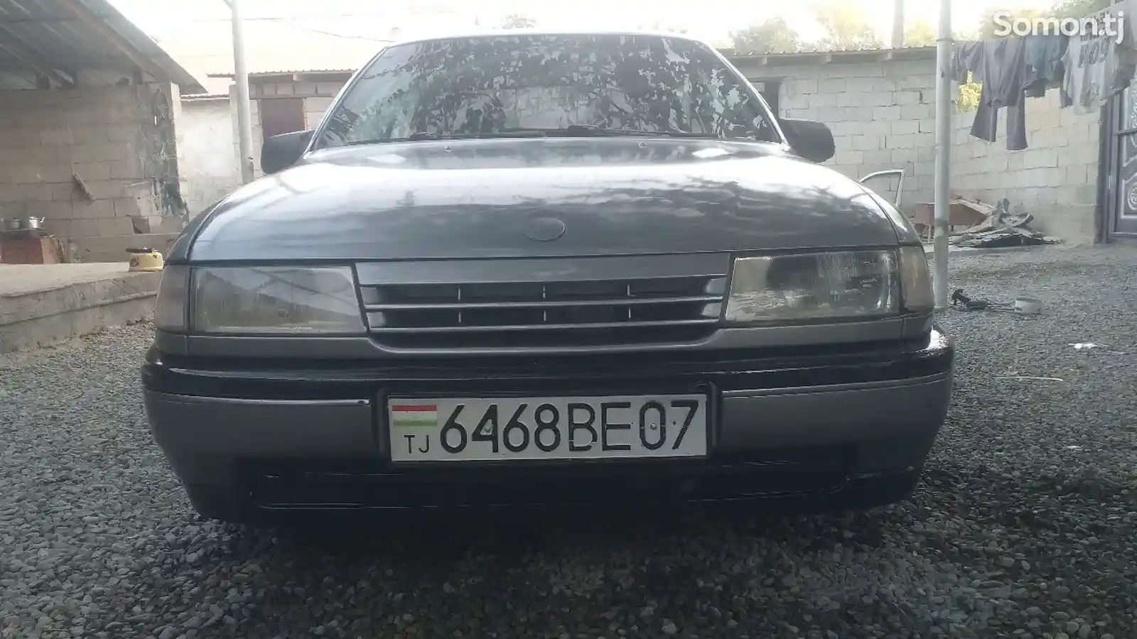 Opel Vectra A, 1990-2