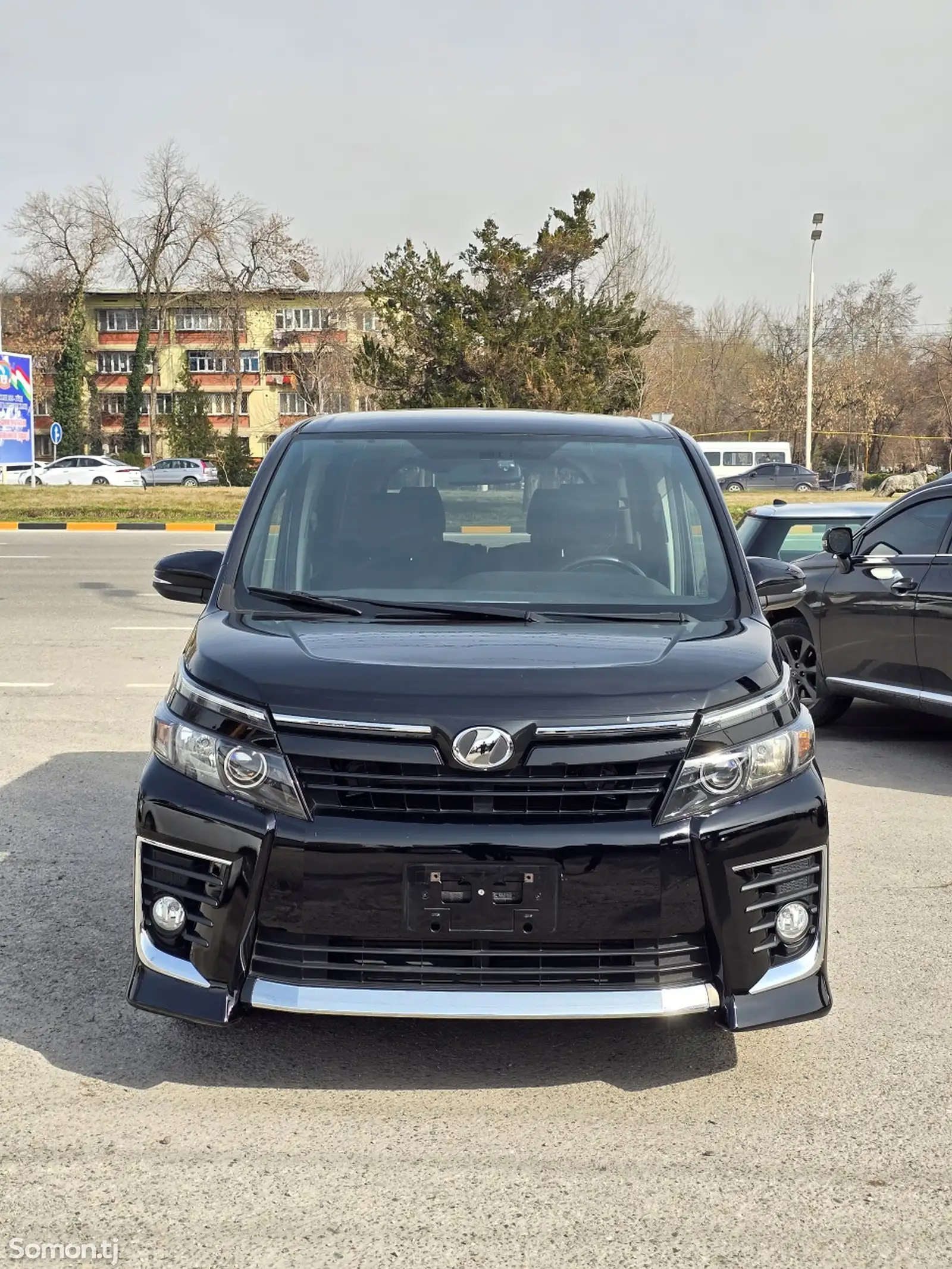 Toyota Voxy, 2014-1