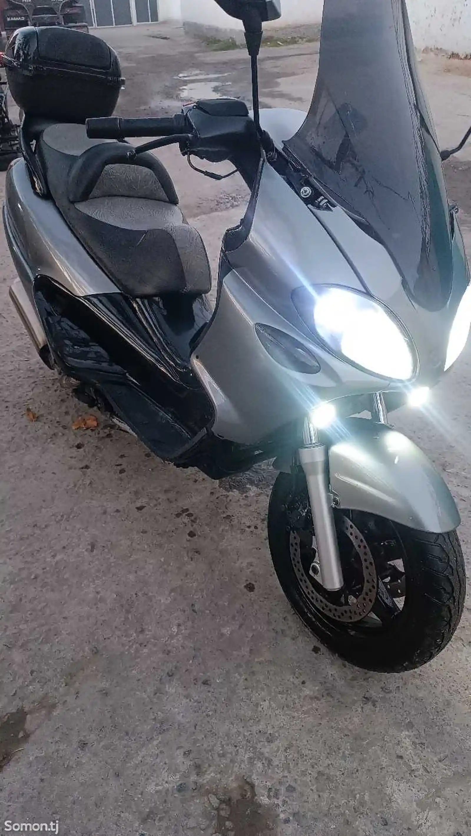 Макси-скутер 500куб-1