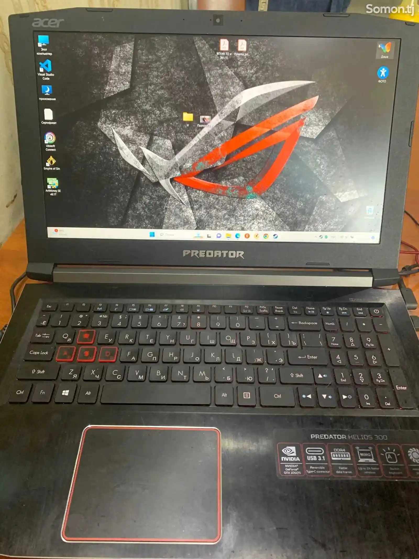 Игровой ноутбук Predator Helios 300-1