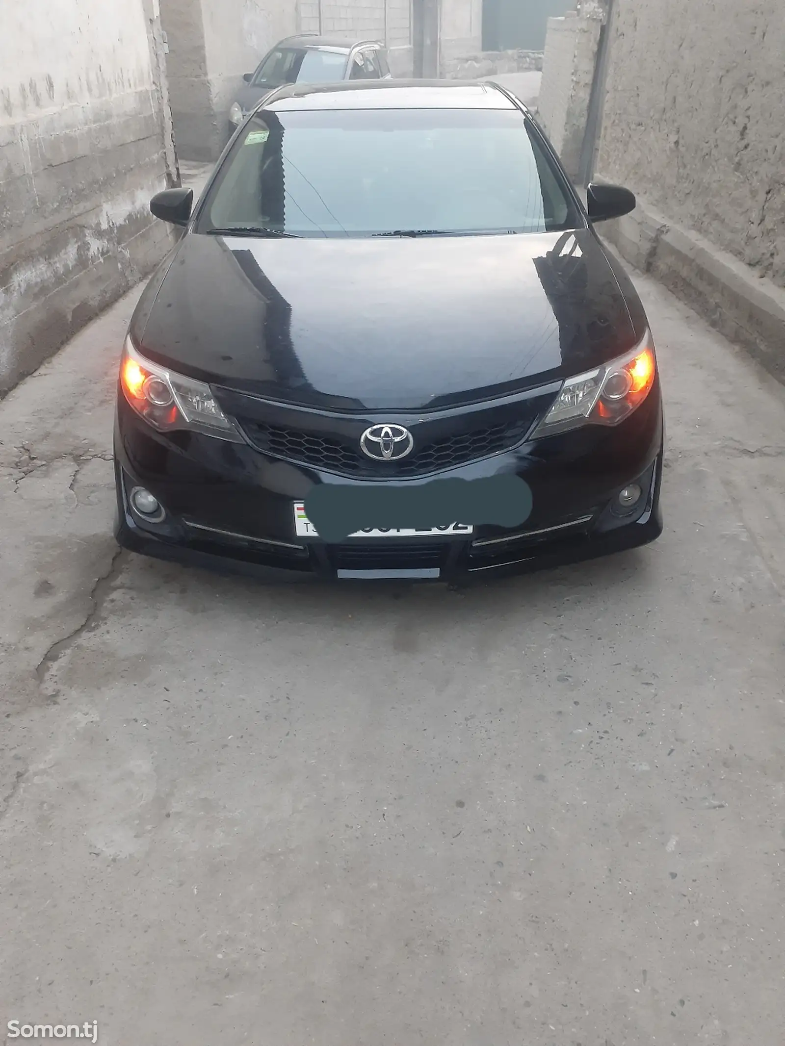 Toyota Camry, 2012-1