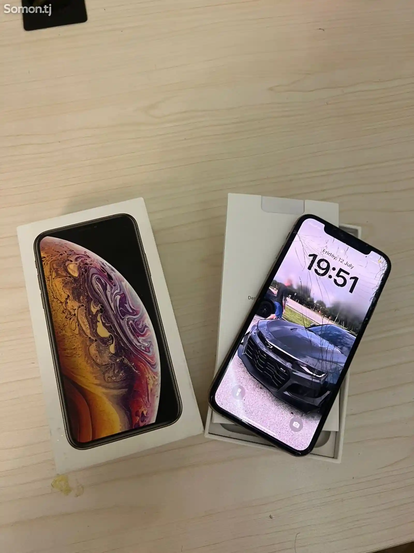 Apple iPhone Xs, 64 gb, Gold-1