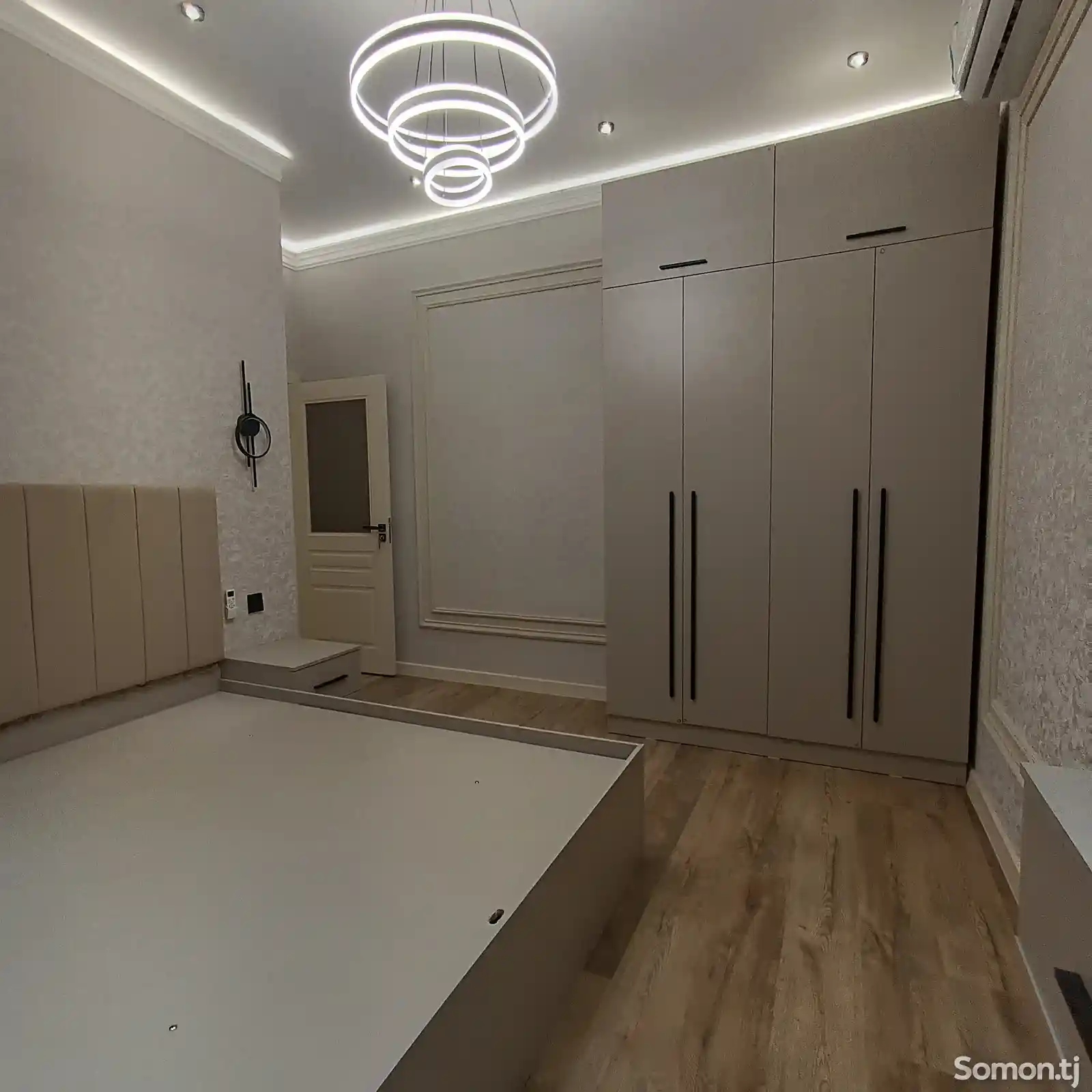 3-комн. квартира, 11 этаж, 80 м², И. Сомони-8