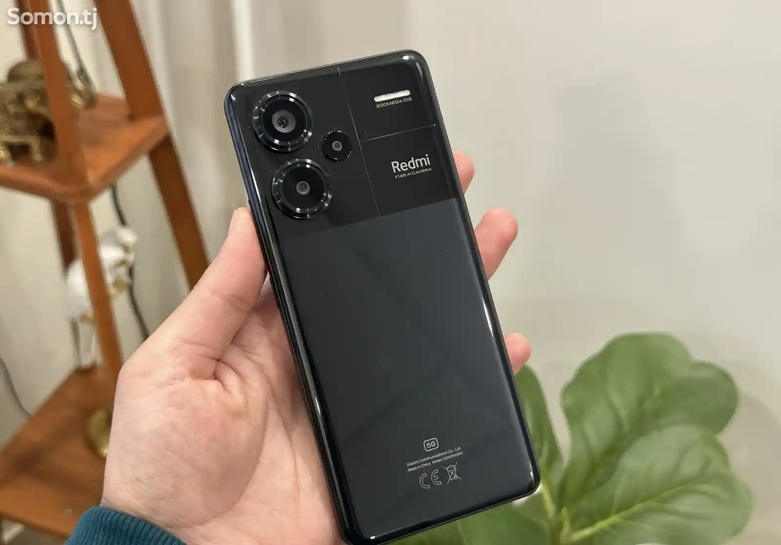 Xiaomi Redmi Note 13 Pro Plus-2