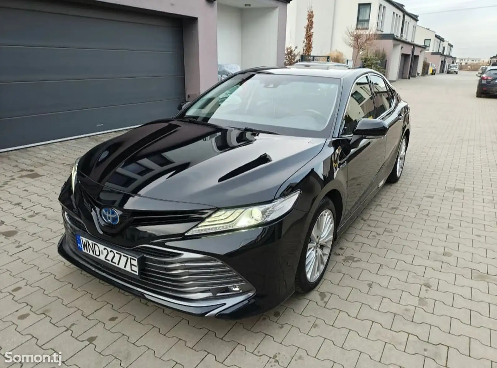 Toyota Camry, 2019-1