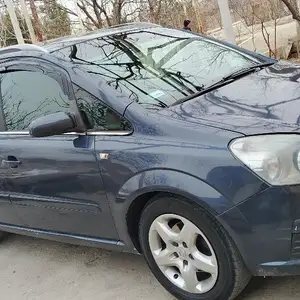 Opel Zafira, 2006