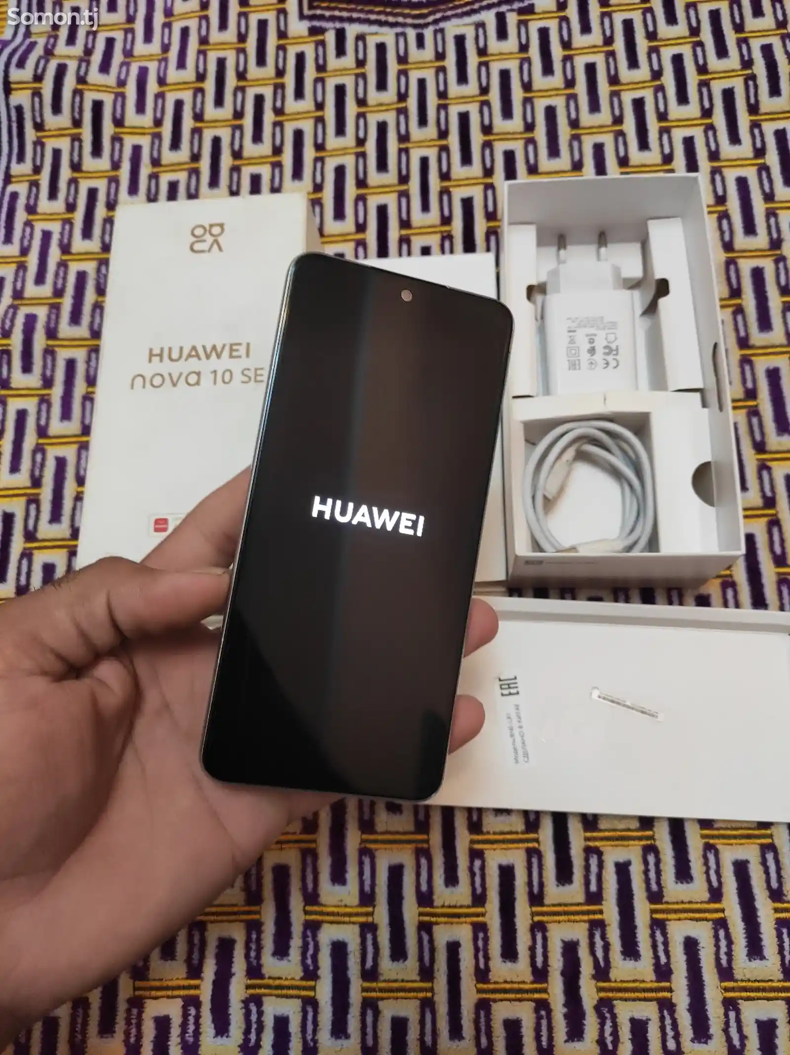 Huawei Honor 10SE 8+3/128gb-2