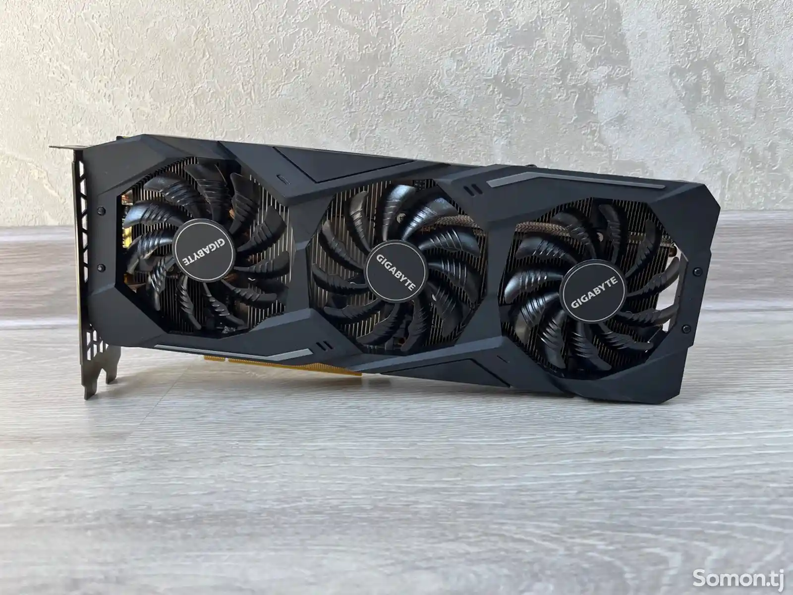 Видеокарта Gigabyte RTX 2070 8Gb Gddr6-6