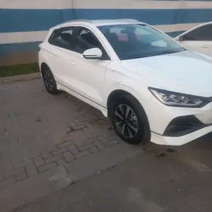 BYD E2, 2023