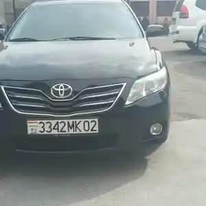 Toyota Camry, 2010